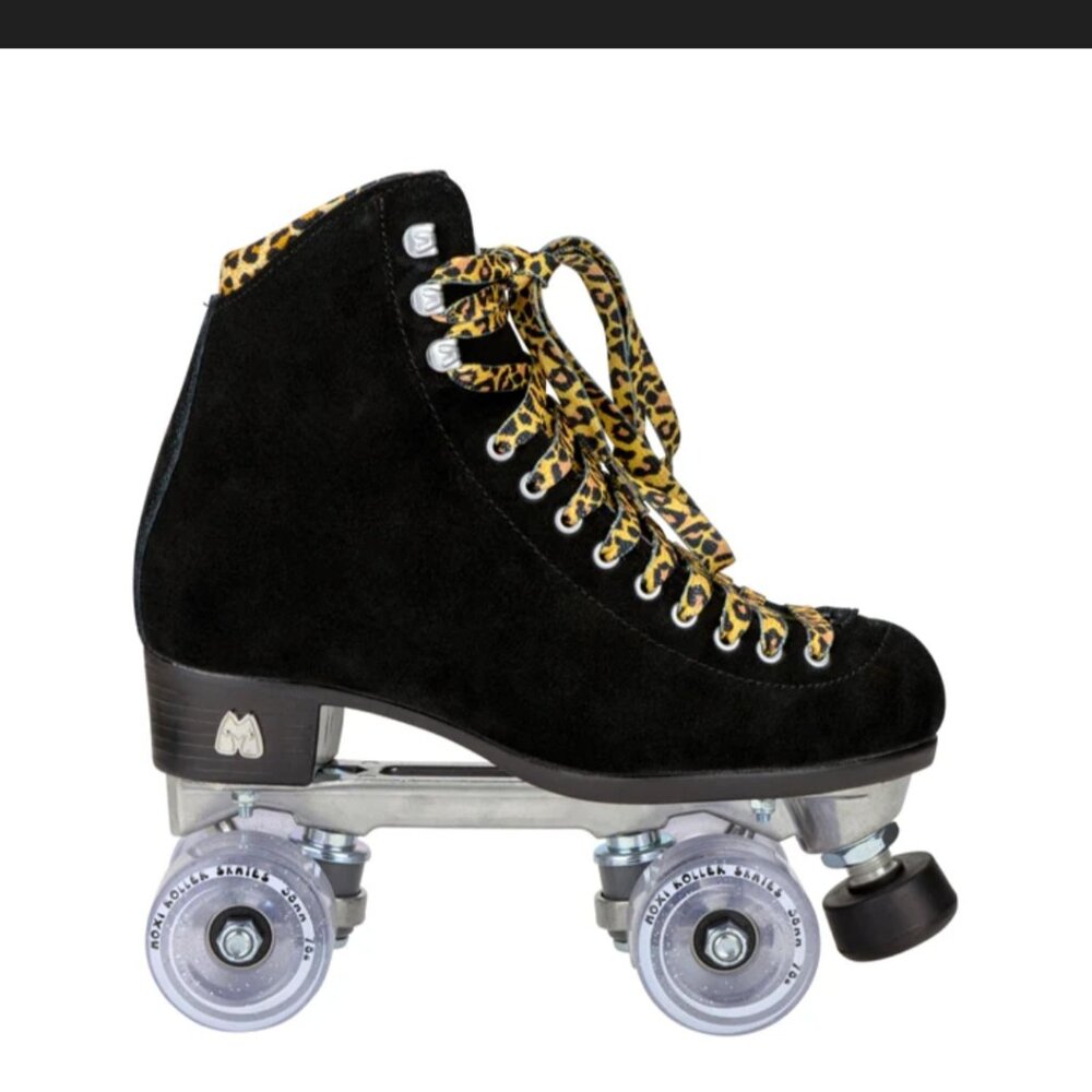 Moxie Panther Rollerskates